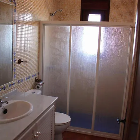 Nazaret קוניל דה לה פרונטרה